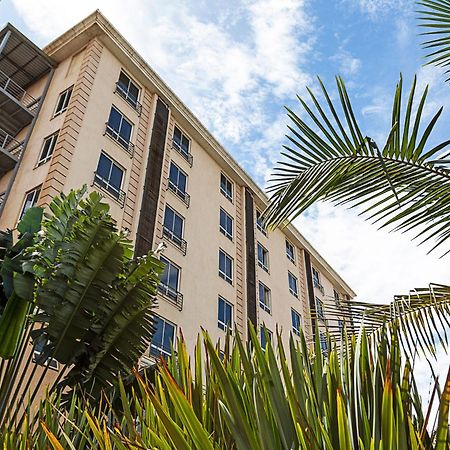 Three Steers Hotel Meru Exterior photo